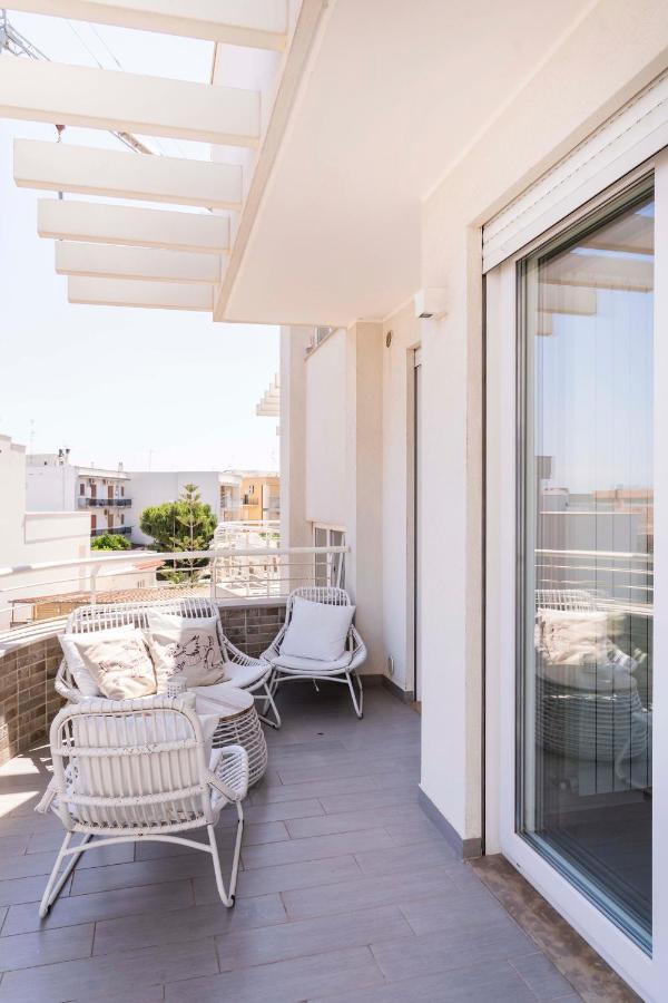 פולינאנו א מארה San Vito Luxury Accomodation מראה חיצוני תמונה