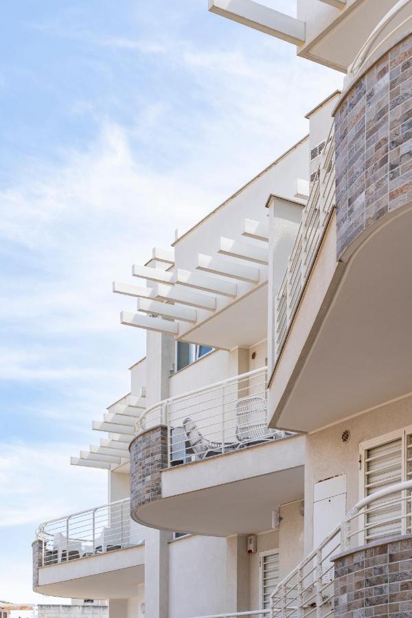 פולינאנו א מארה San Vito Luxury Accomodation מראה חיצוני תמונה